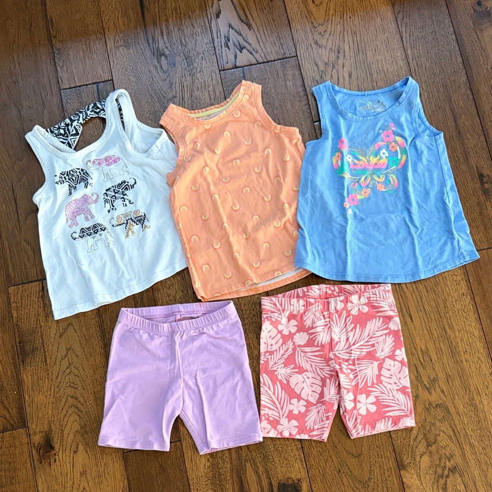 3 for $21 💜 Set of 3 Tank Tops & 2 bike shorts